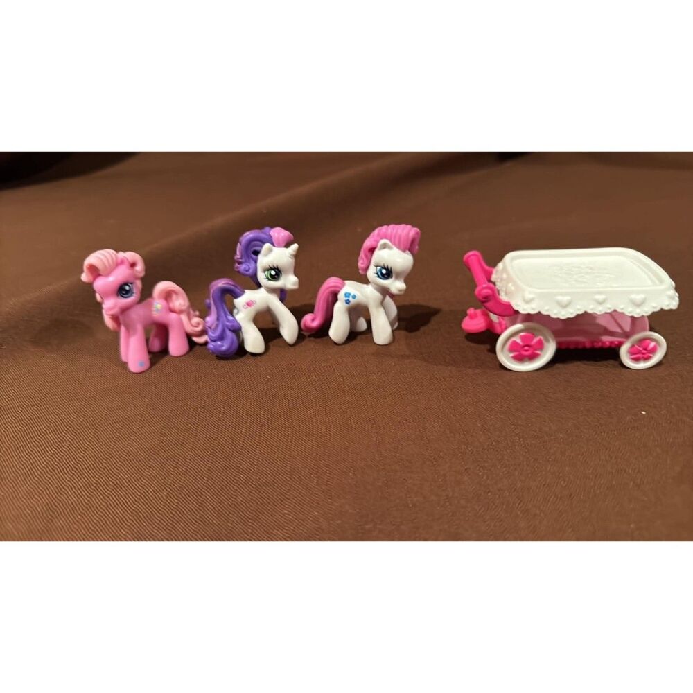 My Little Pony Lot of 3 Pony's Mini's 2007 Pink Pie Replacement Table